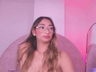 valery-ss Live Webcam on CamSoda