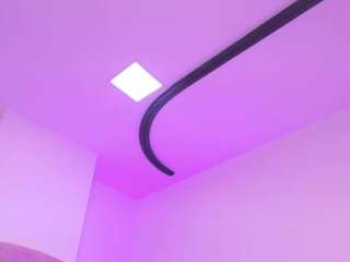 valery-ss Live Webcam on CamSoda