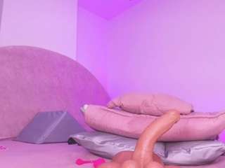 valery-ss's CamSoda show and profile