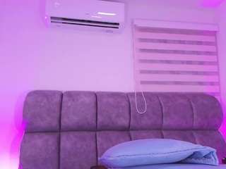 valery-ss live webcam show