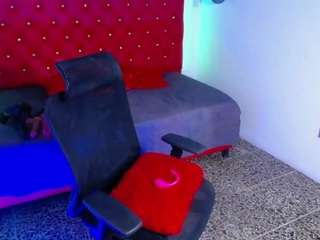CherryLips live webcam show