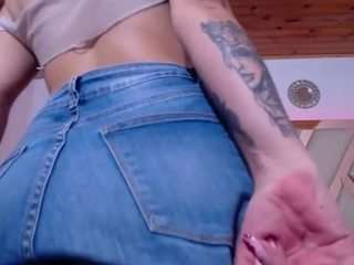 CherryLips live cam preview