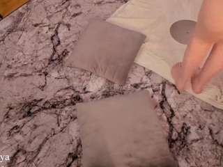 lusty-freya live webcam show