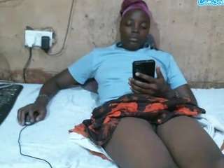 sweet-rihan's CamSoda show and profile