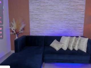 anniiee-smith Live Webcam on CamSoda