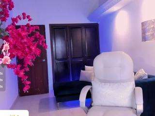 anniiee-smith webcam