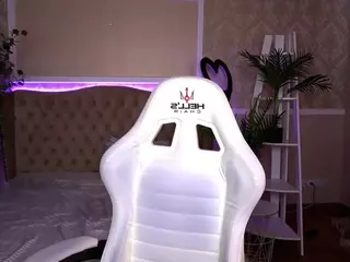 MilaMoonn's Live Sex Cam Show