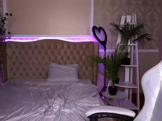 MilaMoonn's Live Sex Cam Show
