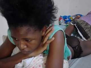 afri-queen's CamSoda show and profile