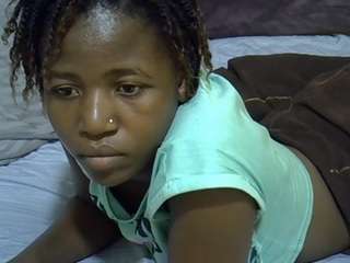 AFRI-QUEEN live webcam show