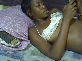 AFRI-QUEEN