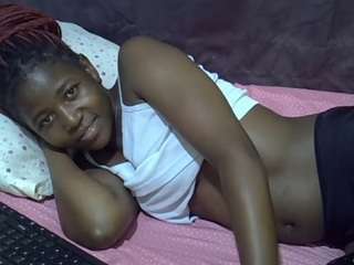 AFRI-QUEEN live cam preview