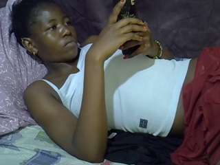 AFRI-QUEEN live cam preview