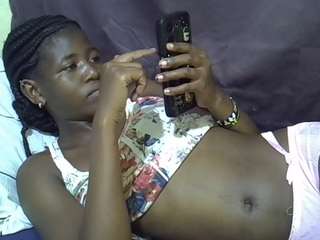 AFRI-QUEEN live cam preview
