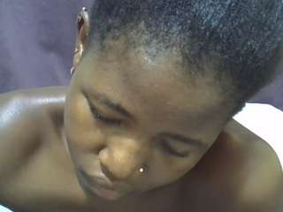 AFRI-QUEEN live cam preview