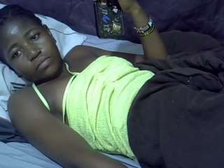 AFRI-QUEEN live cam preview