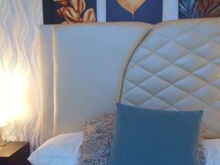 amberr-greyy Live Webcam on {site_name}