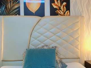 amberr-greyy Live Webcam on CamSoda