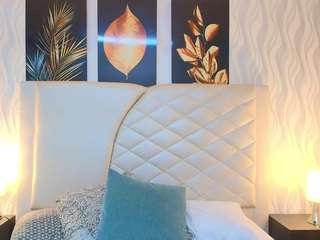 amberr-greyy's CamSoda show and profile