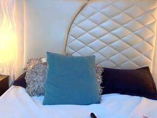 Amberr-Greyy live webcam show