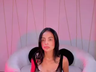 Mya Ravachi's Live Sex Cam Show