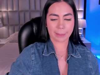 zaraapearce live webcam show