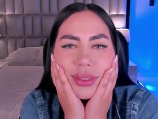 zaraapearce live webcam show