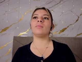 agathaa-debella webcam model