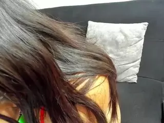 antonellaarang's Live Sex Cam Show