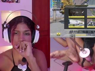 sofirey's CamSoda show and profile