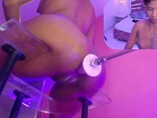 sofirey's CamSoda show and profile