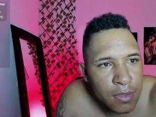  arthur-mini chat room