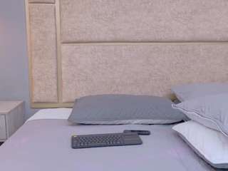 ashleytaylor1's live room
