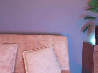 jade-brunnette webcam