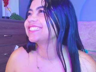 jade-brunnette