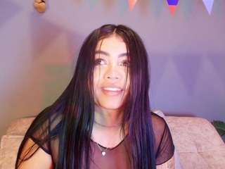 jade-brunnette