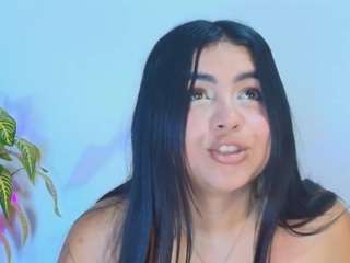 jade-brunnette