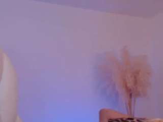 mia-rousse11 Live Webcam on CamSoda