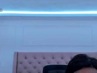 miia-schwarz webcam