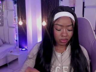 miia-schwarz's CamSoda show and profile