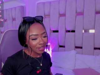 miia-schwarz live cam profile