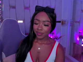 miia-schwarz's CamSoda show and profile