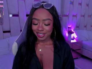 miia-schwarz's CamSoda show and profile