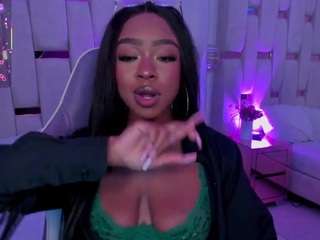 miia-schwarz's CamSoda show and profile