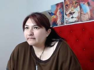 radiantgoddes Live Webcam on CamSoda