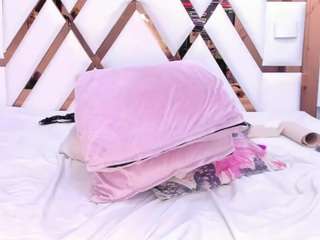 zafirahot live webcam show