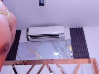 zafirahot's live room