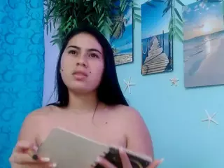 adelastargirl44's Live Sex Cam Show