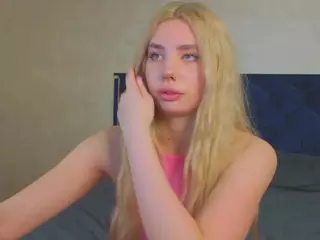 Chloe-lov's Live Sex Cam Show