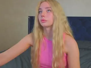 Chloe-lov's Live Sex Cam Show